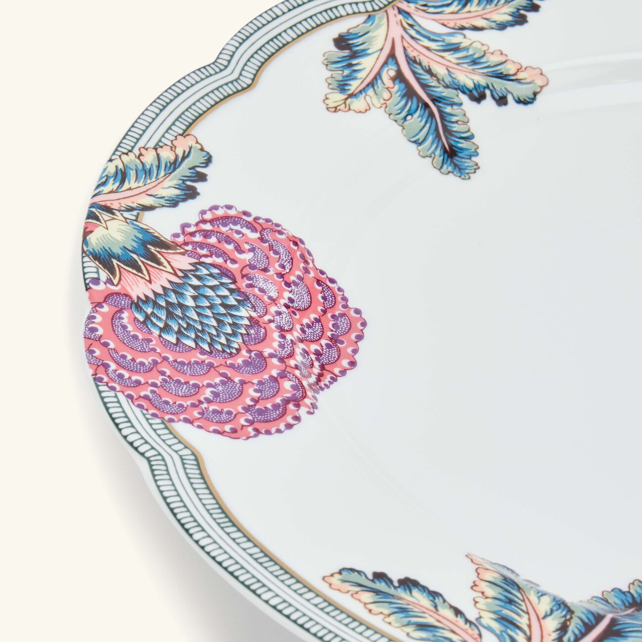 برناردو طقم مؤلف من أربعة أطباق للطعام دائرية من مجموعة براكينييه باللون الأحمر 26 سم