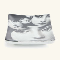 فورناسيتي منفضة سجائر تيما إي فاريازيوني 242 مستطيلة صغيرة رمادية