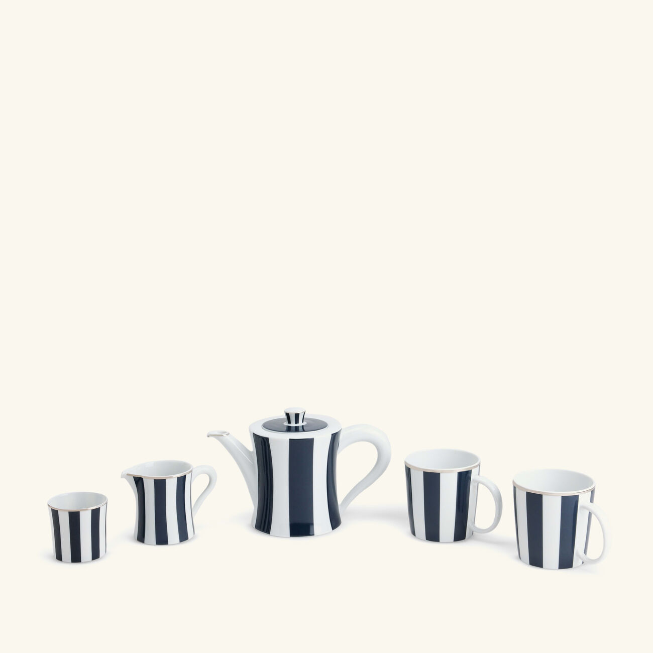 Galerie Royale Mug Blue bernardaud galerie royale mug blue