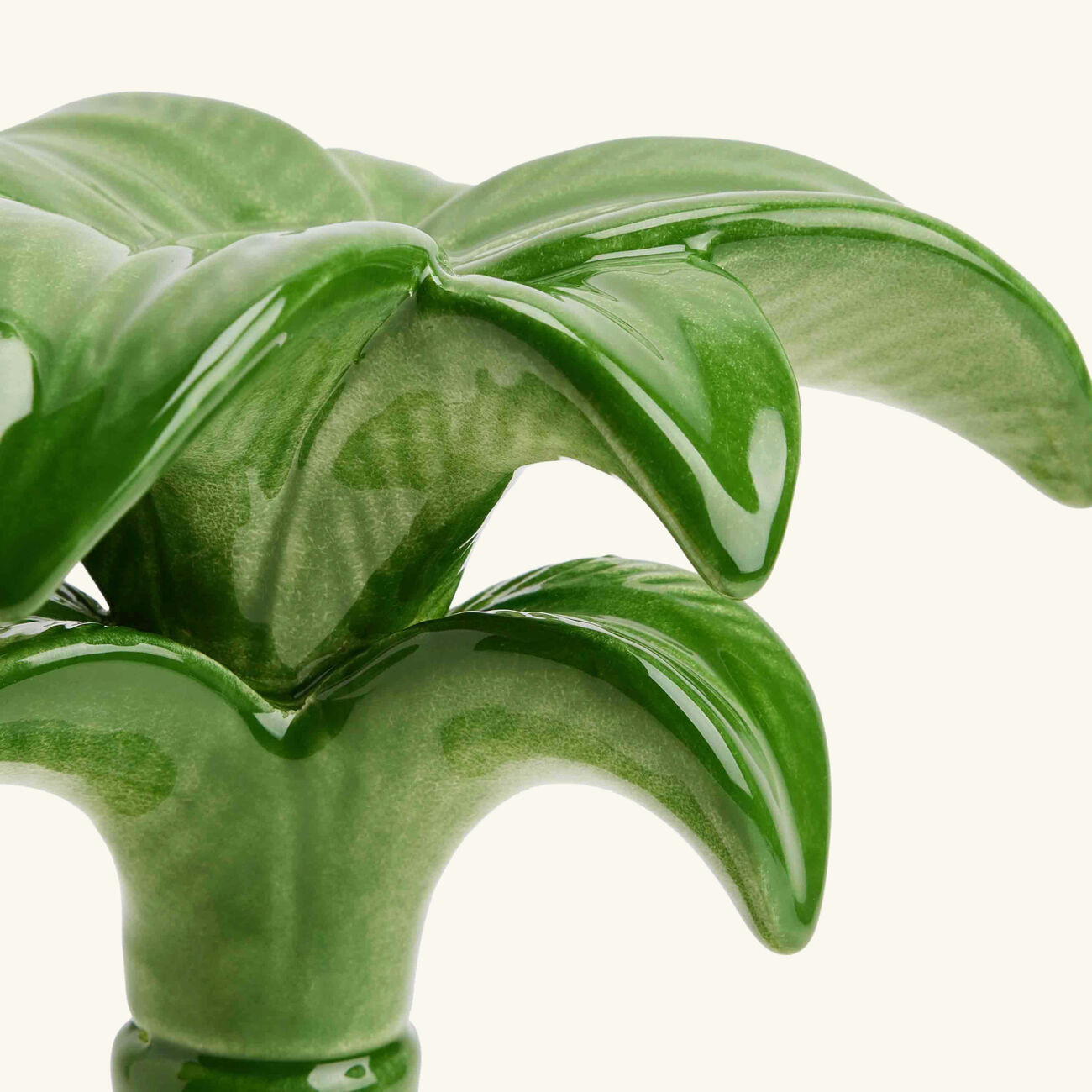 لي أوتومان حامل شموع على شكل شجرة  متوسط النخيل أخضر