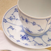 رويال كوبنهاغن فنجان القهوة مع صحنه بلو فلوتد