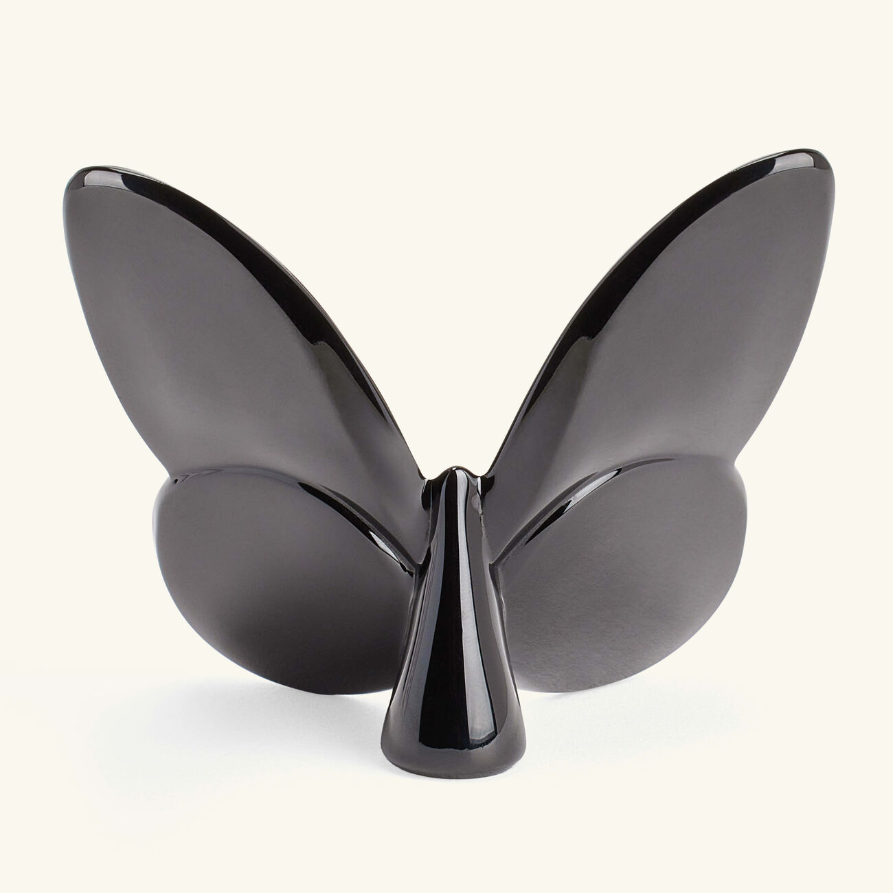 باكارا منحوتة بابيون لاكي على شكل فراشة سوداء صغيرة