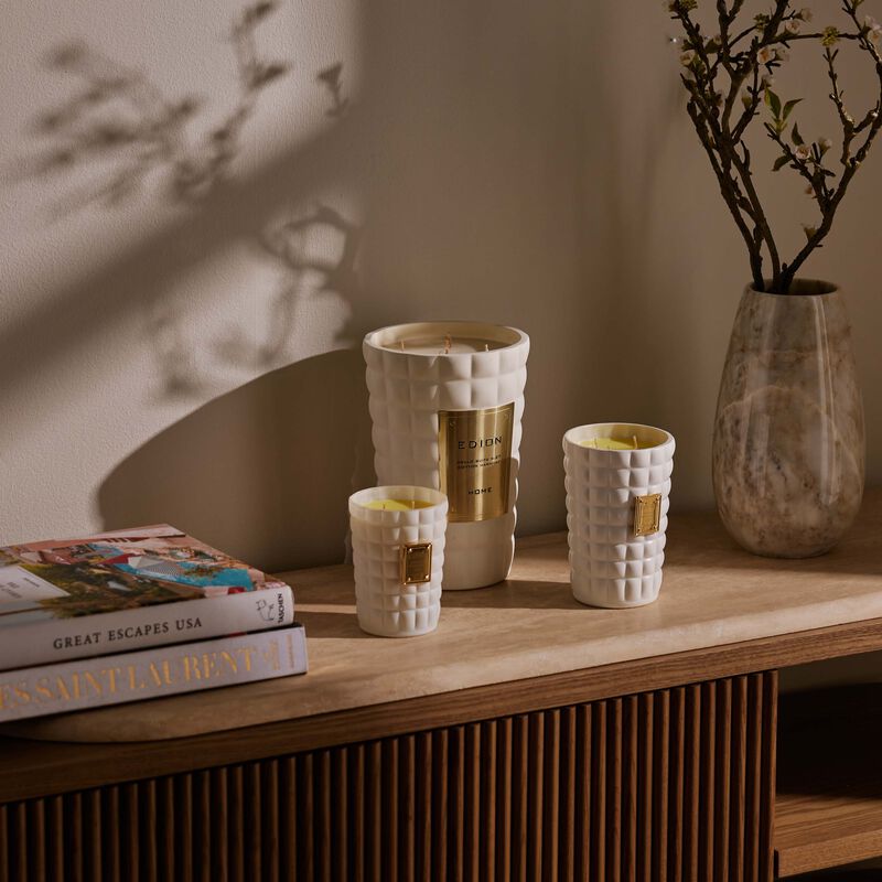 إديون الشمعة العطرية تشيلو سويت نمبر 27 كوتن هارموني بيانكا   300 غ