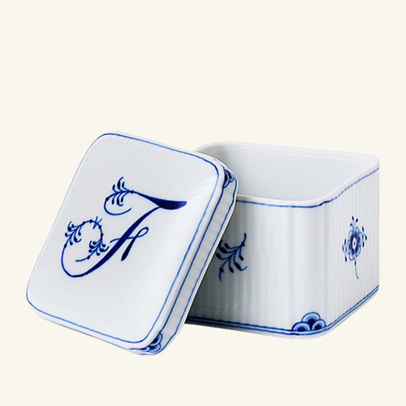 royal copenhagen alphabet collection f bonbonniere box white