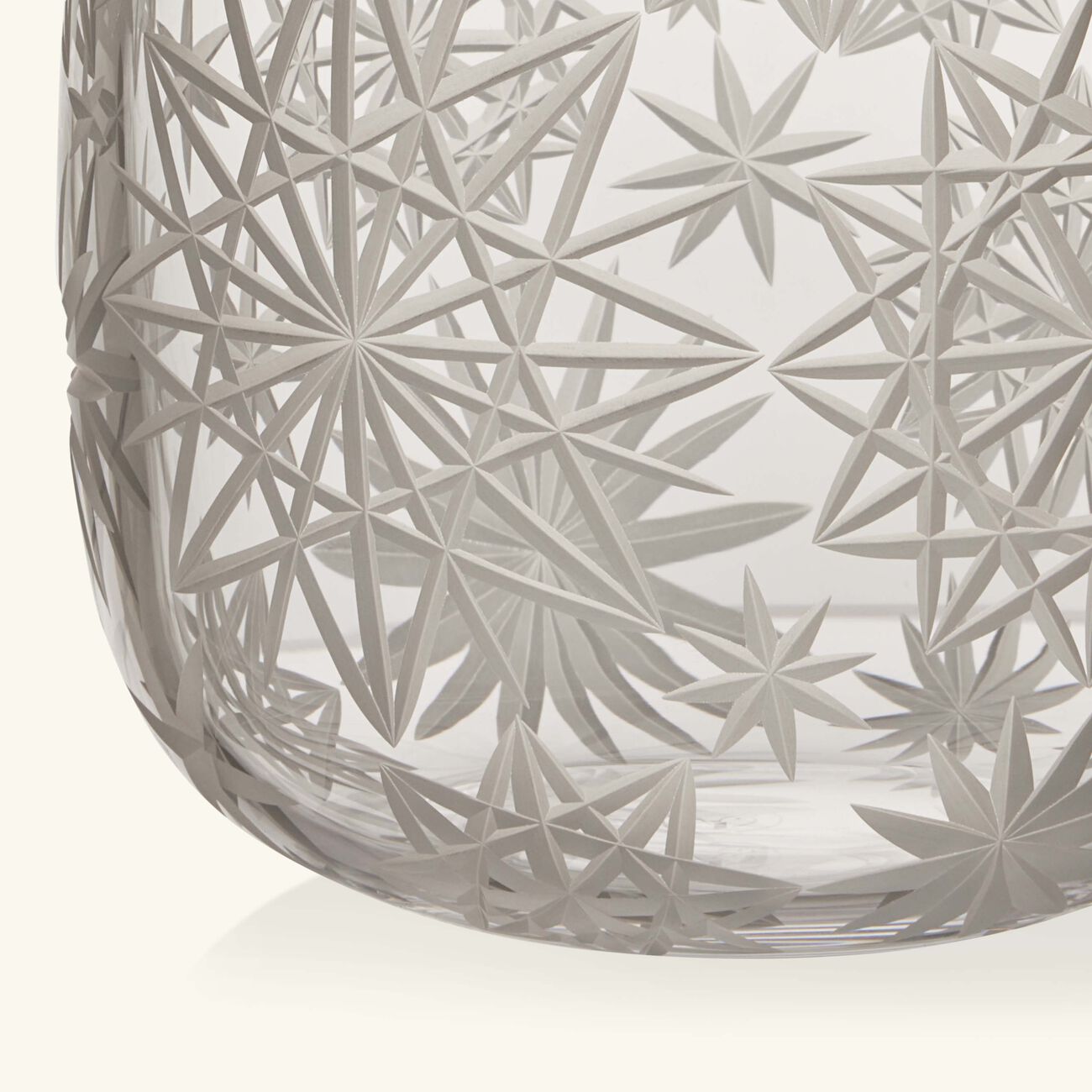 روكل مزهرية كراكاتيت مستديرة متوسطة الحجم من الكريستال الشفاف