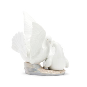 Love Nest Doves Figurine, medium