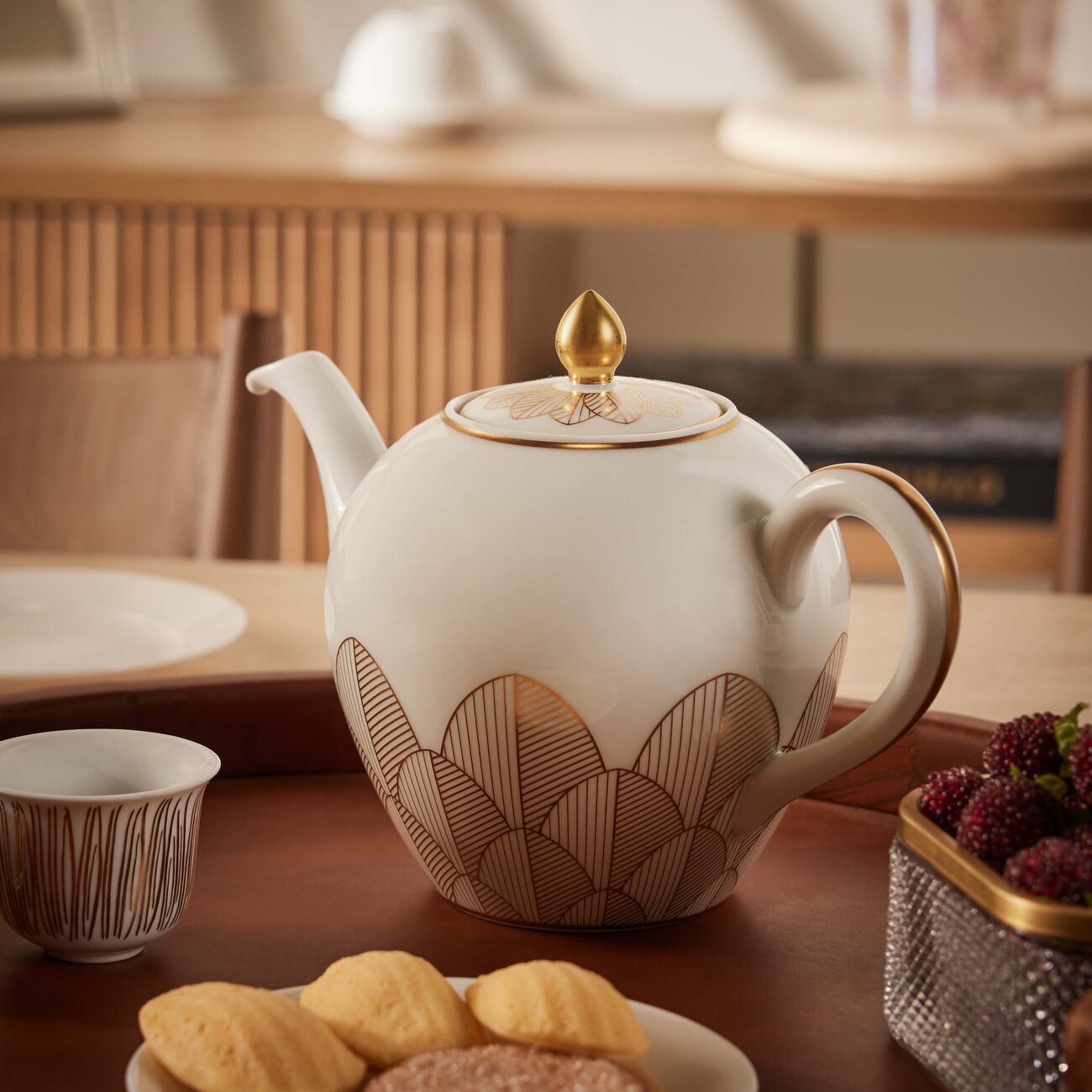 كريستوفل إبريق الشاي مالميزون إمبيريال مطلي بالذهب