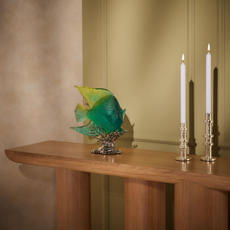 مزهرية السَمكة المَلاكية مايا رويال متوسطة الحجم زرقاء بإصدار محدود دوم مزهرية السَمكة المَلاكية مايا رويال متوسطة الحجم زرقاء بإصدار محدود