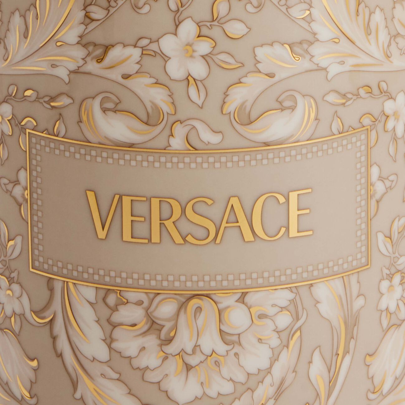 Barocco Beige Vase Round Medium versace barocco beige vase round medium