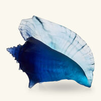 Mer de Corail Conch Shell Figurine Small Blue daum mer de corail conch shell figurine small blue