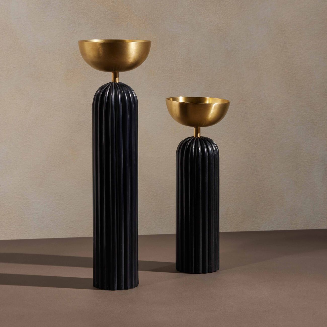 إيرا أودايبور حامل شموع آديا ديا كبير أسود