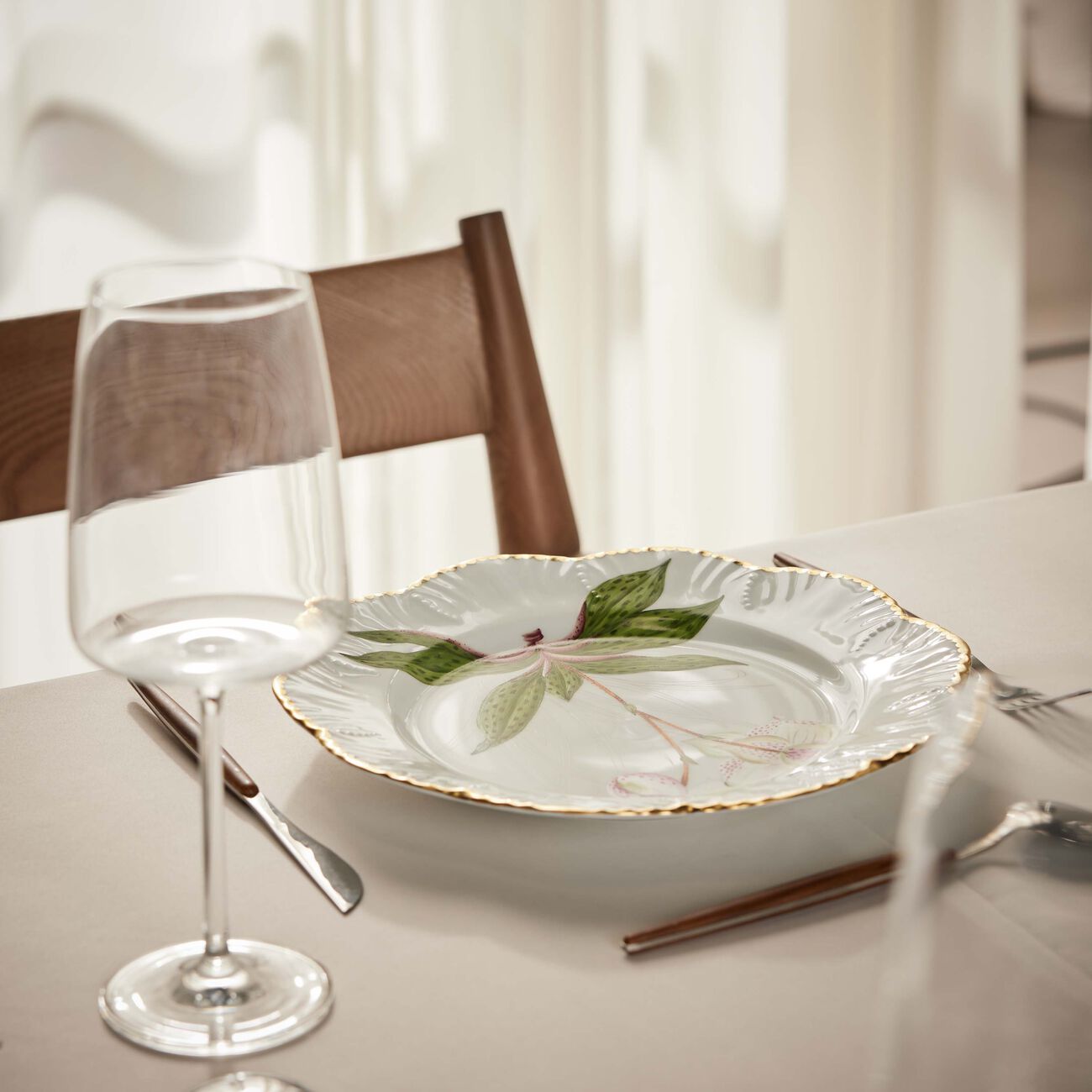 pinto paris histoires d orchidees dinner plate 26cm