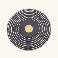 برناردو فنجان القهوة أبورو مع صحنه أسود