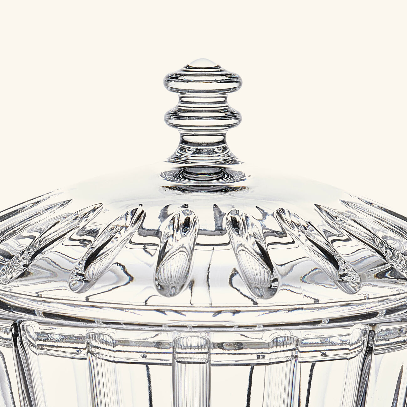 mario cioni   c canette footed potiche clear