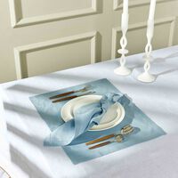 كاترين دينوال مفرش المائدة بوهو باللون الذهبي