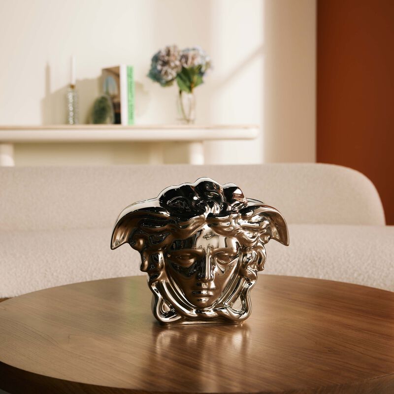 فيرساتشي مزهرية ميدوزا جراندي متوسطة باللون الفضي