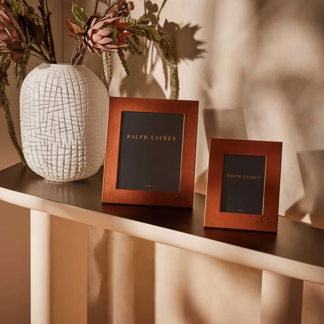 Bedford Garrett Leather Frame Brown 13x18 cm ralph lauren home bedford garrett leather frame brown 13x18 cm