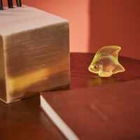 منحوتة على شكل سمكة صغيرة أصفر لاليك منحوتة على شكل سمكة صغيرة أصفر