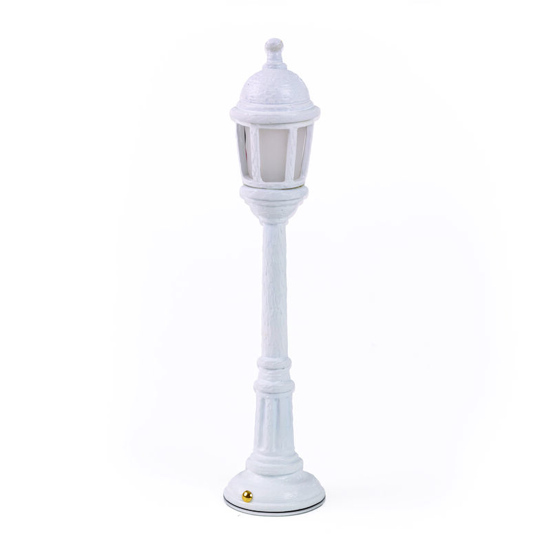 مصباح طاولة بلون أبيض, large