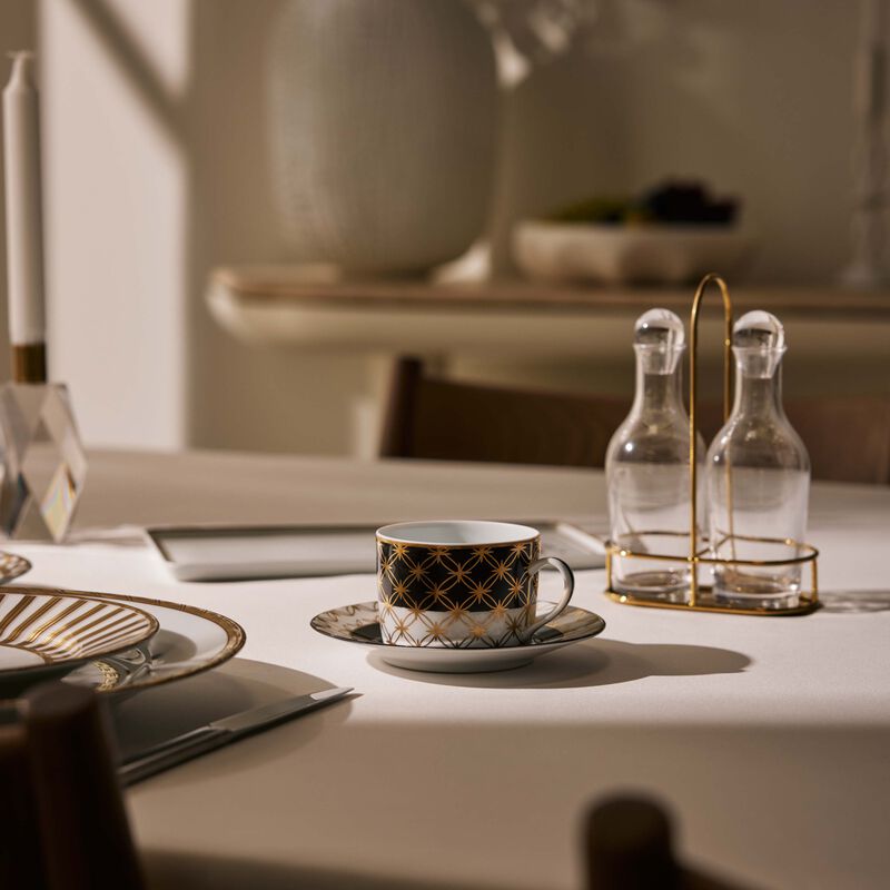 بينتو باريس فنجان الشاي كيوتو مع صحنه باللون الذهبي