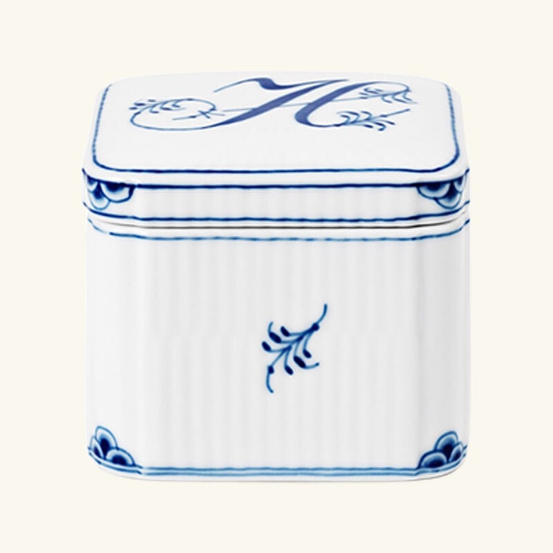 Alphabet Collection H Bonbonniere Box White royal copenhagen alphabet collection h bonbonniere box white