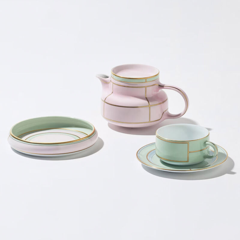 طبق ديفا المستدير للتقديم باللون الوردي 17 سم جينوري 1735 طبق ديفا المستدير للتقديم باللون الوردي 17 سم