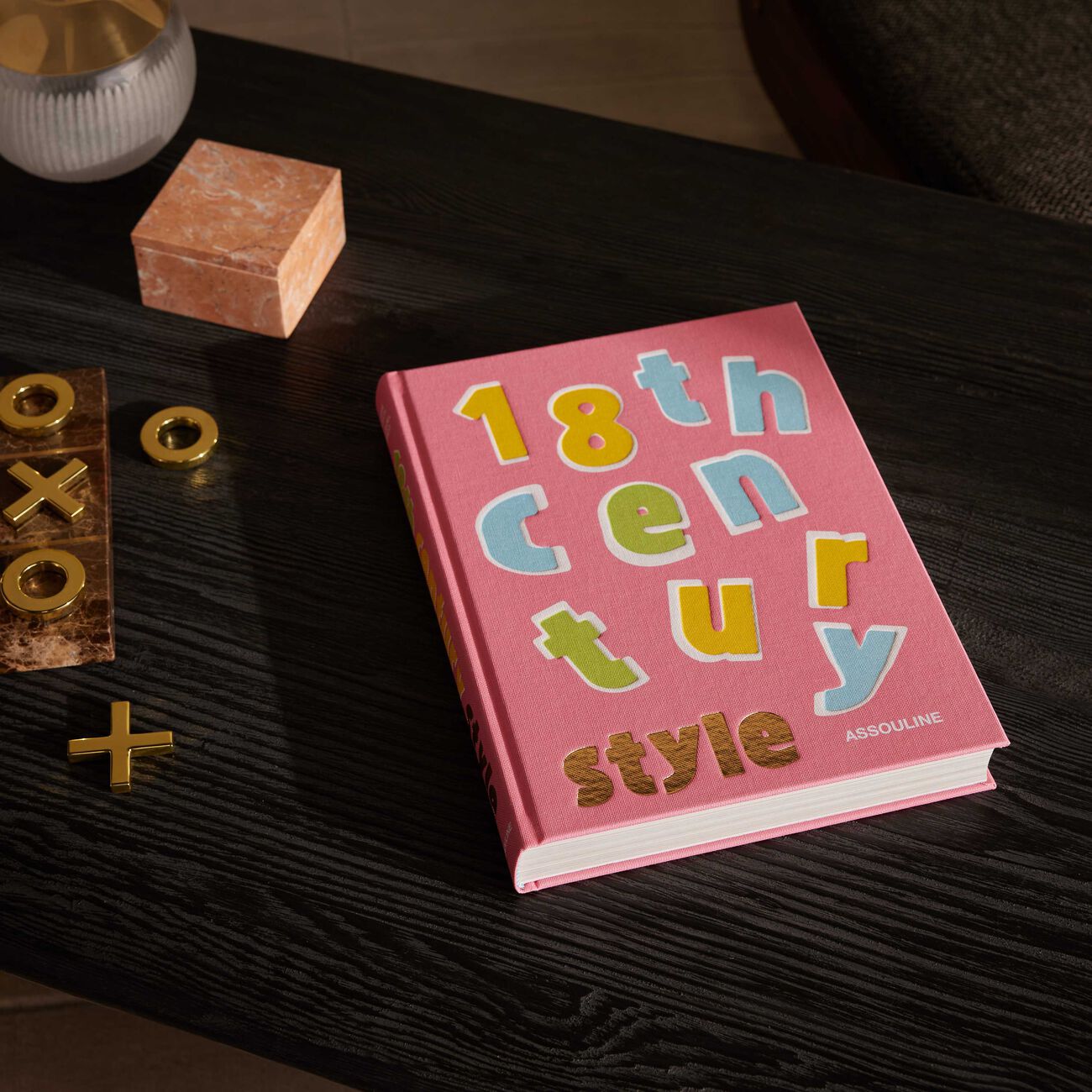 كتاب أسلوب القرن الثامن عشر 33x25 سم آسولين كتاب أسلوب القرن الثامن عشر 33x25 سم