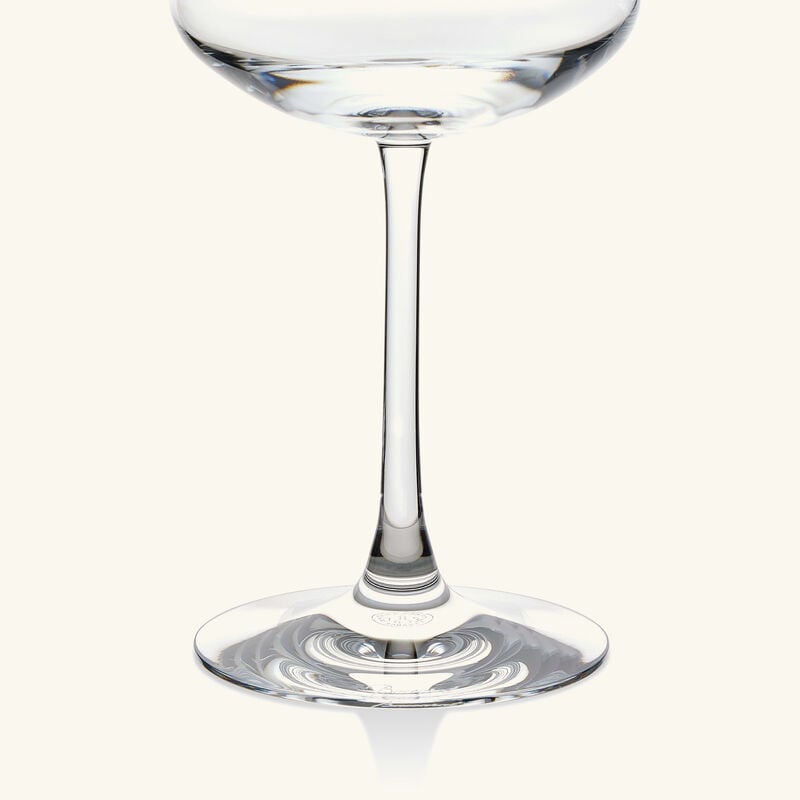 باكارا كأس المشروب شاتو شفاف