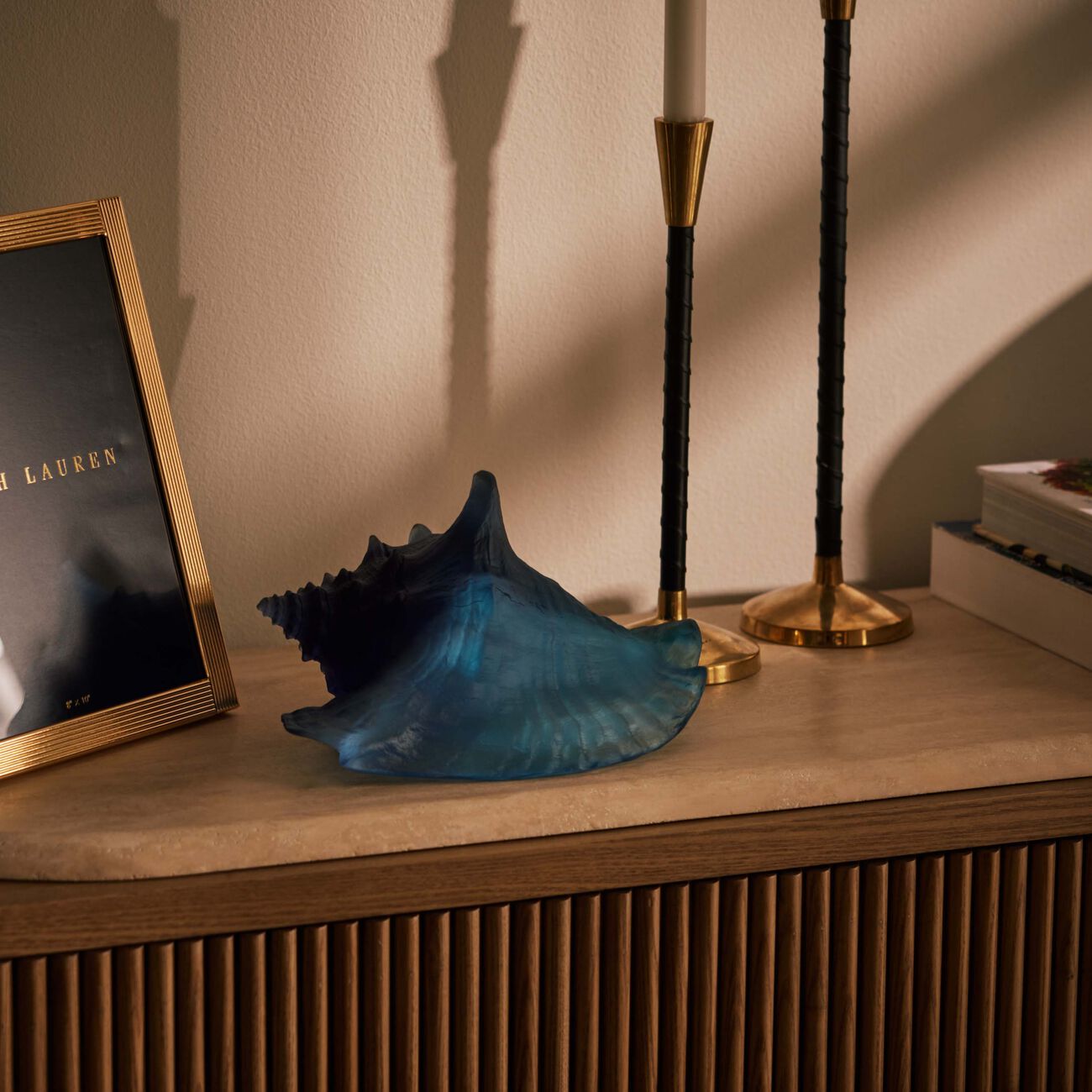 Mer de Corail Conch Shell Figurine Small Blue daum mer de corail conch shell figurine small blue