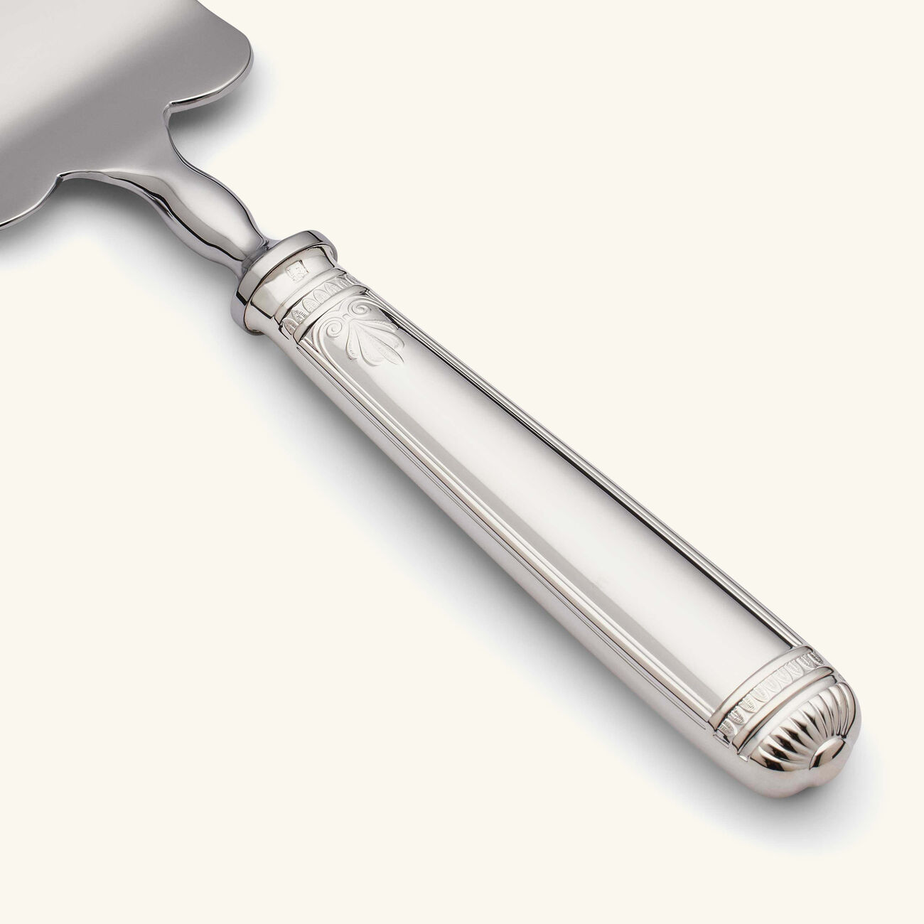 كريستوفل سكين تقطيع الكيك مالميزون باللون الفضي