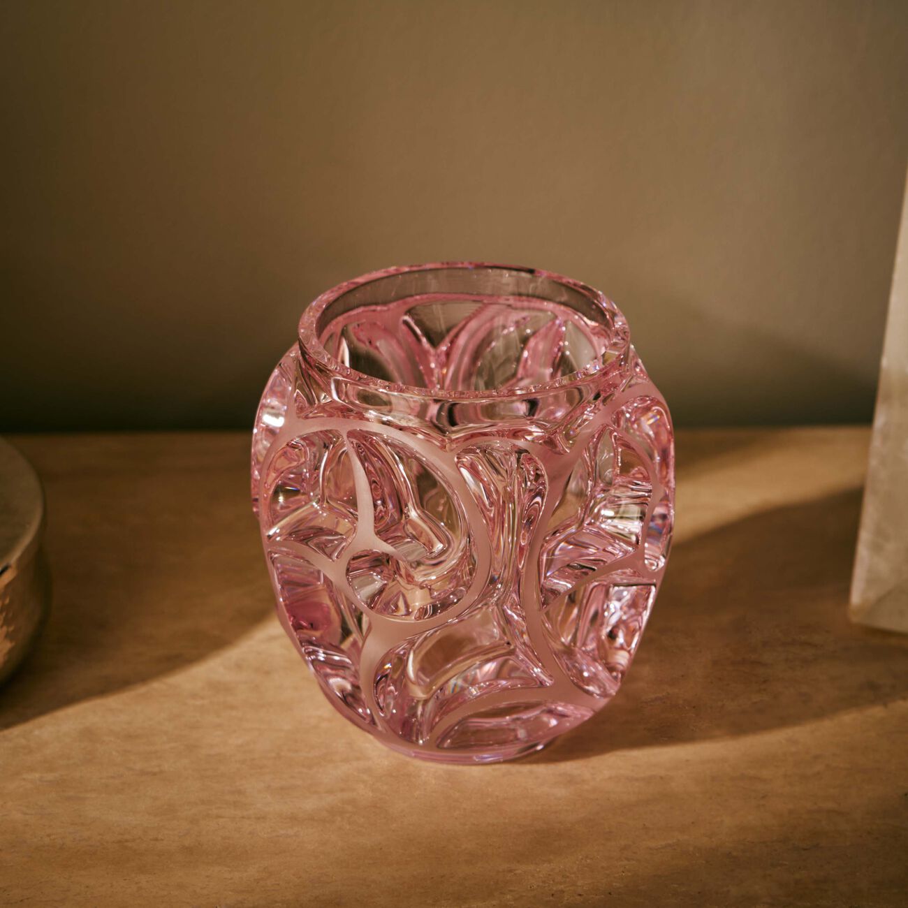 لاليك مزهرية توربيون صغيرة جدًا وردية