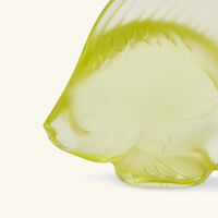 منحوتة على شكل سمكة صغيرة أصفر لاليك منحوتة على شكل سمكة صغيرة أصفر