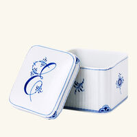 royal copenhagen alphabet collection e bonbonniere box white