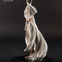 lladro rey sculpture medium white