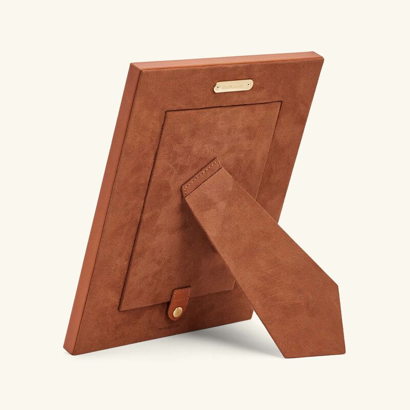Bedford Garrett Leather Frame Brown 13x18 cm ralph lauren home bedford garrett leather frame brown 13x18 cm