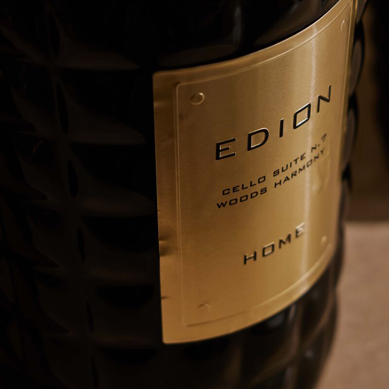 edion cello suite no 7 wood harmony nero scented candle 2 5kg
