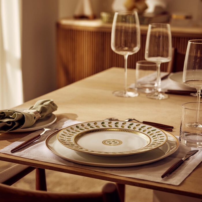 برناردو طبق الضيافة كونستانس دائري أخضر 26 سم