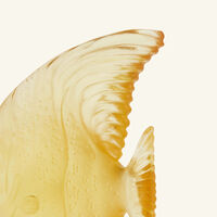 دوم منحوتة سمكة مايا بلاتاكس صغيرة صفراء