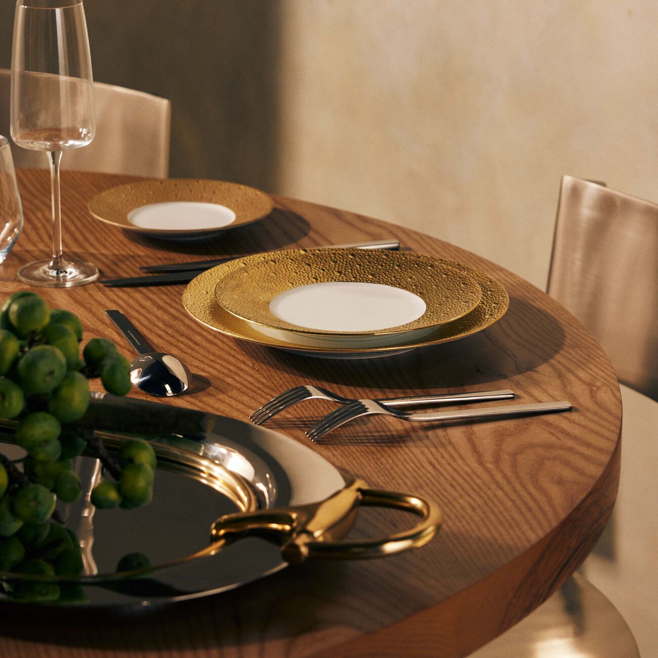 برناردو طبق السلطة إكيوم دائري باللون الذهبي 21 سم