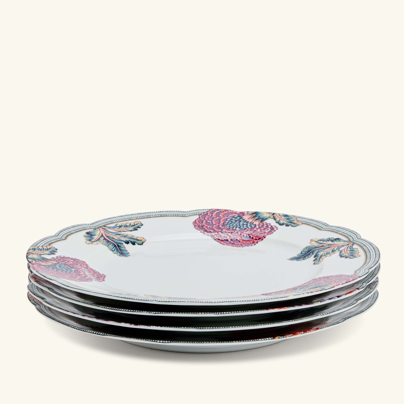 برناردو طقم مؤلف من أربعة أطباق للطعام دائرية من مجموعة براكينييه باللون الأحمر 26 سم