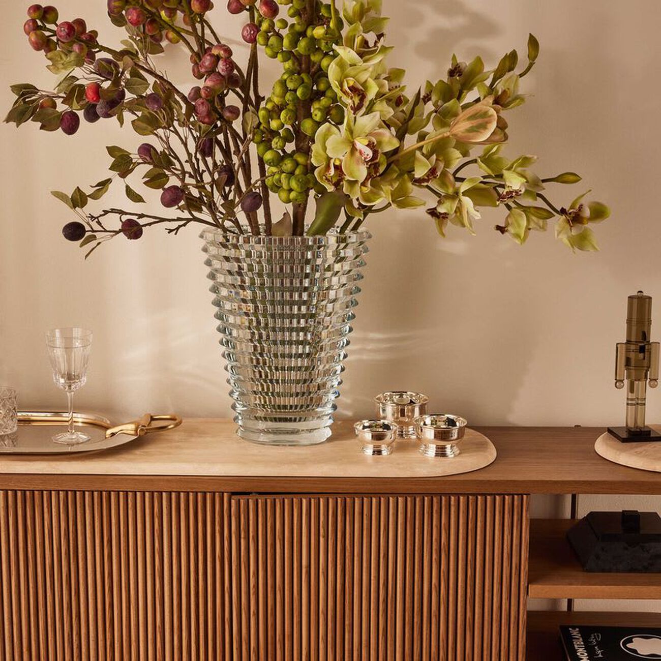 baccarat eye vase round large clear