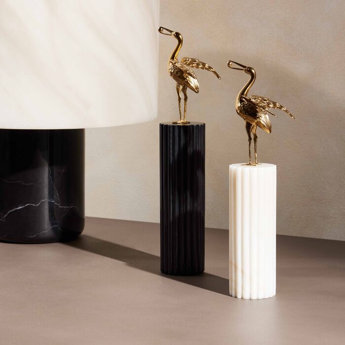 إيرا أودايبور منحوتة على شكل طائر بلشون متوسطة بيضاء