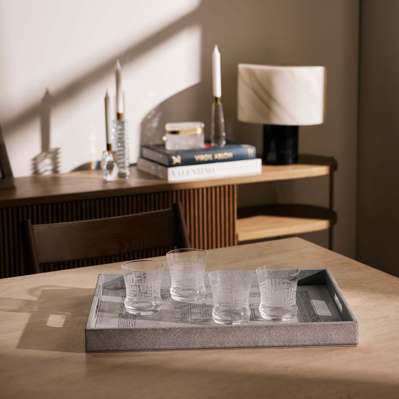 دملاج طقم دار المؤلف من 6 كؤوس شفافة للشرب