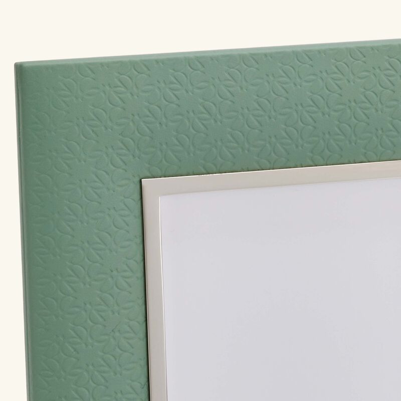 Elie Saab Monogram Frame Agata Green 24x19cm giobagnara elie saab monogram frame agata green 24x19cm