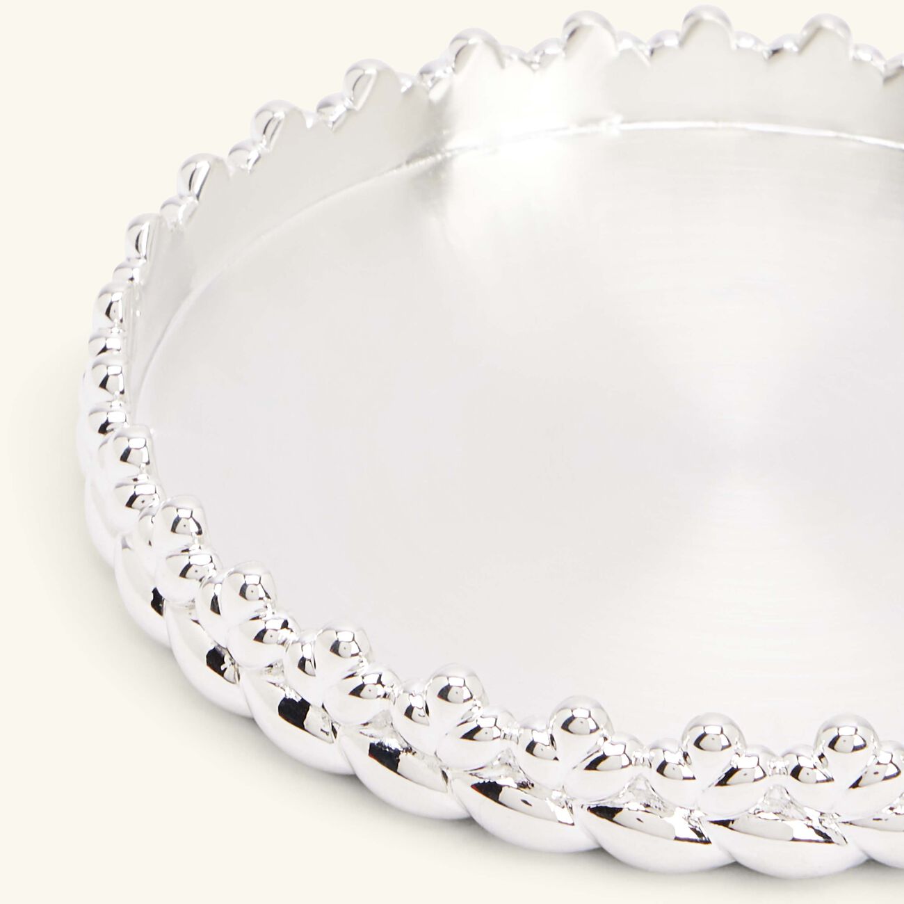 حامل الشموع بابيلون مطلي بالفضة كريستوفل حامل الشموع بابيلون مطلي بالفضة