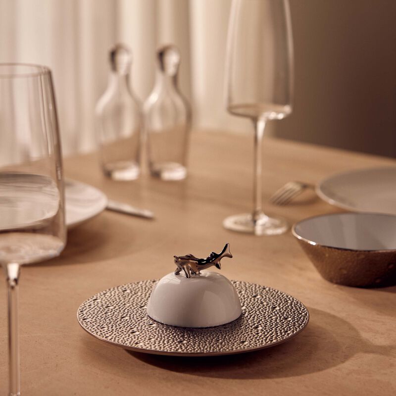 برناردو طبق الضيافة إكيوم دائري باللون الفضي 18 سم