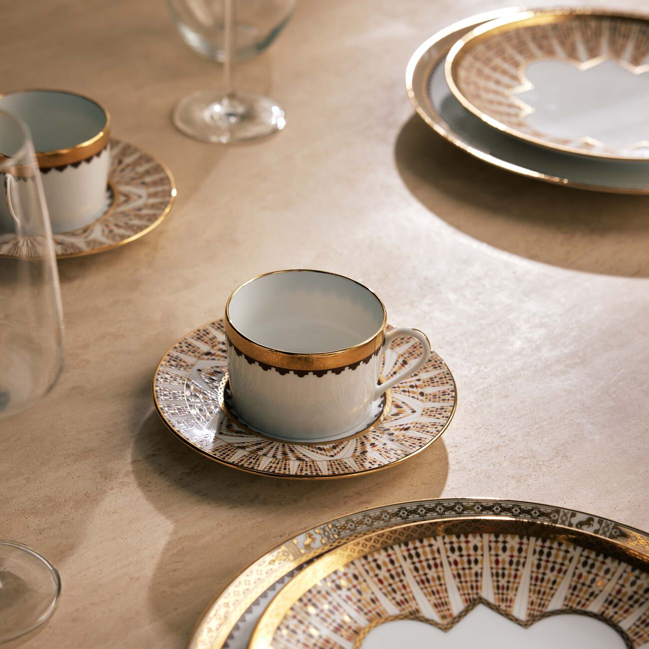 haviland cavalier royal tea cup   saucer gold set of 2