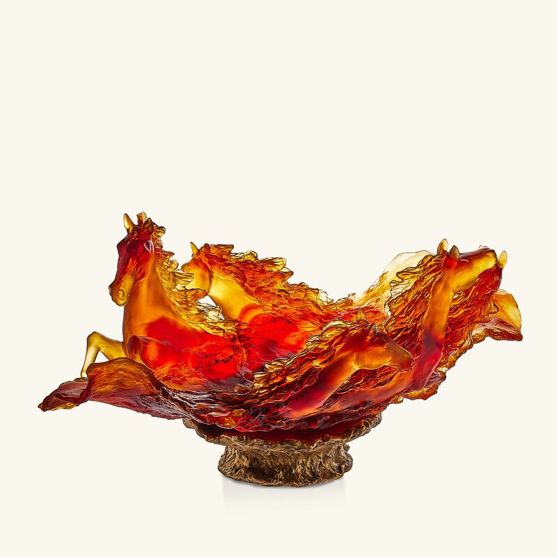 دوم قطعة ديكور مركزية كافالكيد برتقالية محدودة الإصدار