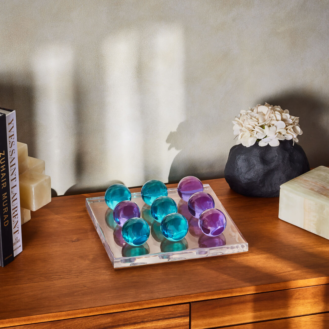 جوناثان أدلر لعبة تيك تاك تو من الأكريليك