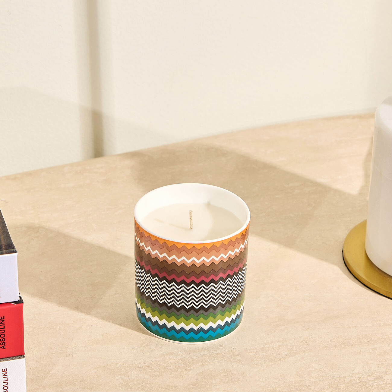 Zig Zag Foliage Scented Candle 270g missoni home zig zag foliage scented candle 270g